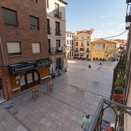 Espectacular Piso En Casco Histórico-plaza Don Gutierre *