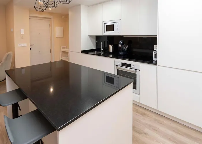 Espectacular Piso En Casco Historico-plaza Don Gutierre 아파트 *