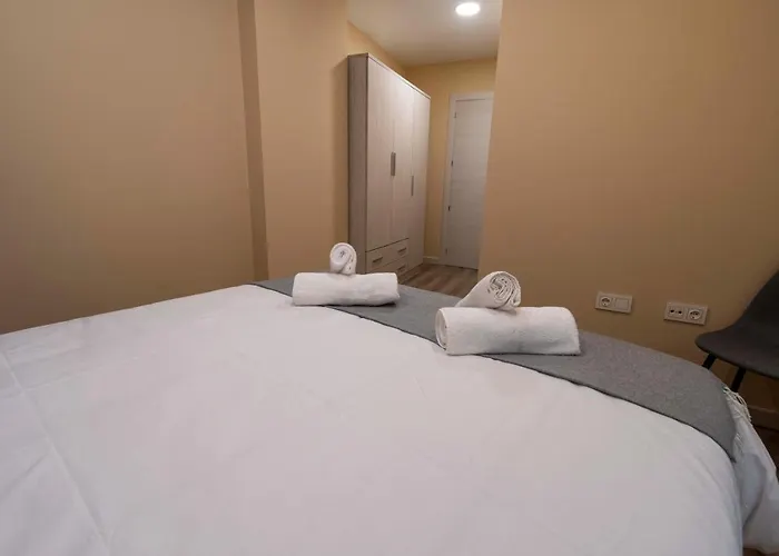 Espectacular Piso En Casco Historico-plaza Don Gutierre 아파트 *