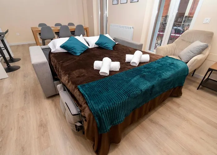 Espectacular Piso En Casco Historico-plaza Don Gutierre