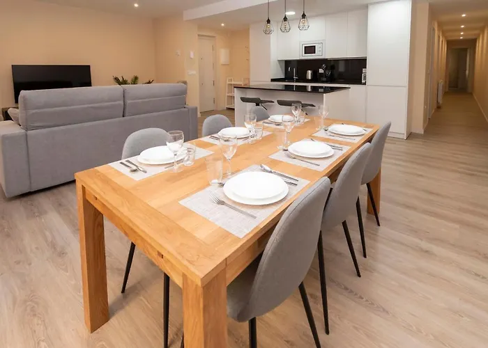 Espectacular Piso En Casco Historico-plaza Don Gutierre 아파트 *